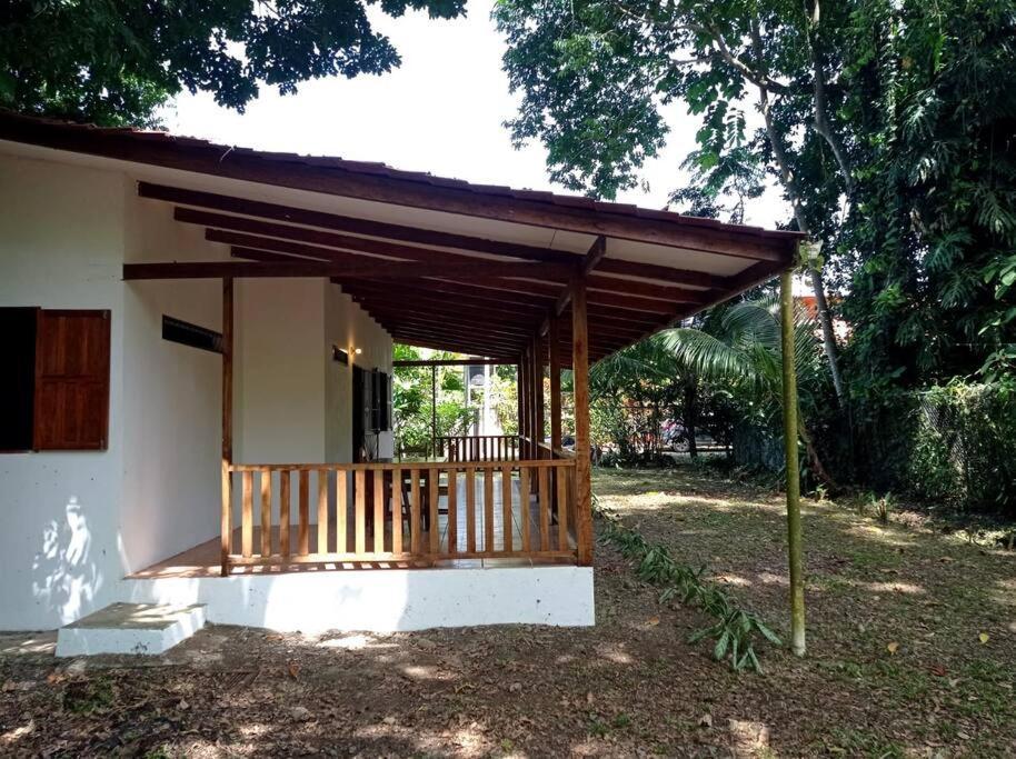 Green Papaya Villa Puerto Viejo de Talamanca Екстериор снимка
